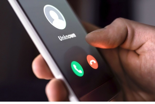 One Phone Call Costs Bahraini Woman BD1,030 