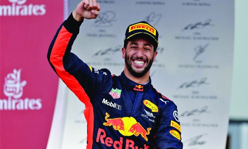 Ricciardo: No Ferrari pre-contract agreement