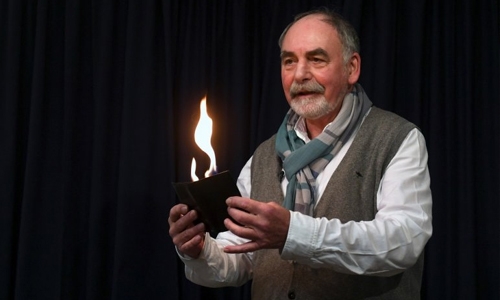 Abracadabra! Abracadabra!