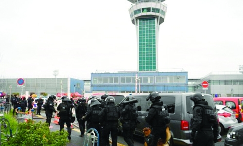 Man shot dead at Paris Orly airport after seizing soldier's gun