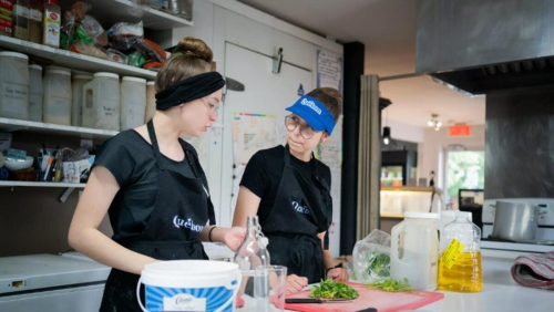 Canada faces labour shortage, businesses hiring young teenagers