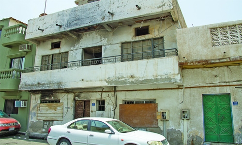 Bahrain revamp 700 houses in two years 