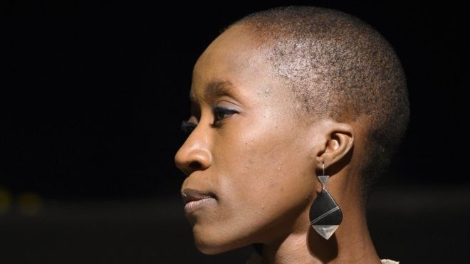 Mali backs singer Rokia Traoré after French arrest