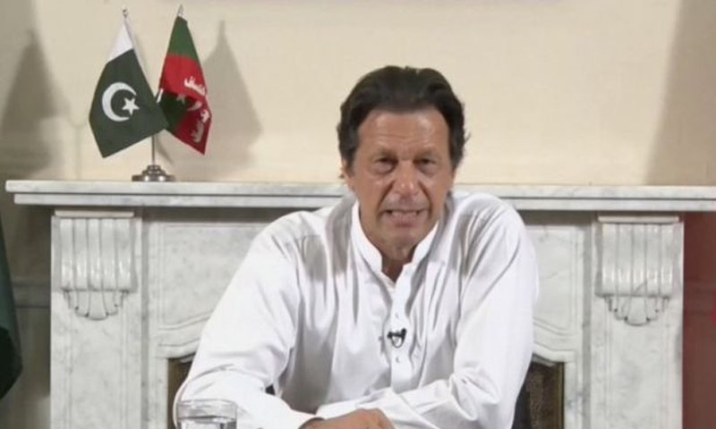 Imran Khan claims victory in Pak polls