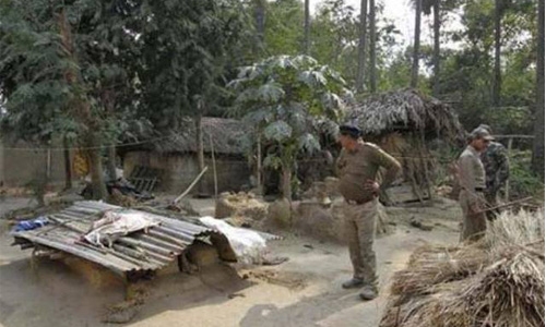 Two bomb-makers killed in India Two bomb-makers killed in India