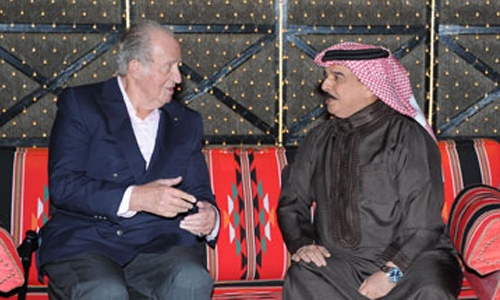 Bahrain King receives former King of Spain Bahrain King receives former King of Spain