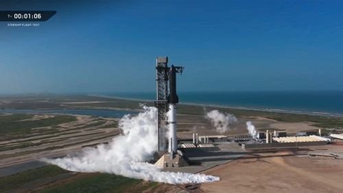 SpaceX’s giant Starship completes successful test flight after earlier setbacks SpaceX’s giant Starship completes successful test flight after earlier setbacks