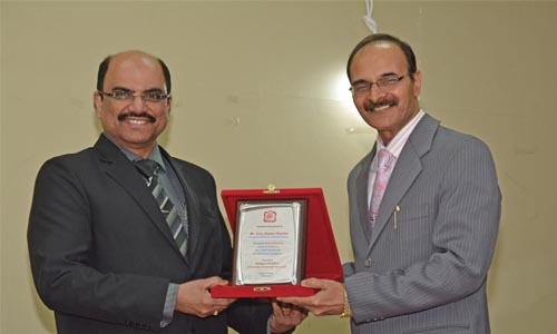 Global Institute holds career guidance seminar   