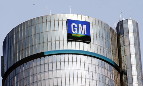 Workers strike at GM plants in US