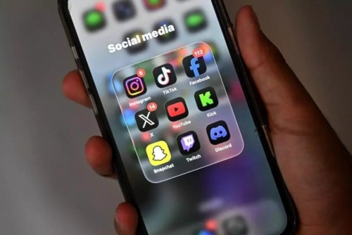 New Zealand Plans Social Media Ban for Under-16s with Heavy Global Revenue Fines