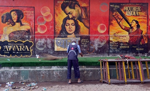 Petition to ban Bollywood movies in Pakistan filed in Lahore Petition to ban Bollywood movies in Pakistan filed in Lahore