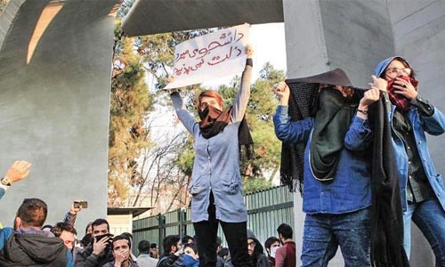 Iran protest: death toll rises to 21