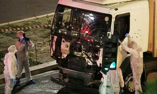 Don't confuse Islam and terror, says French Muslim woman