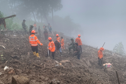 19 dead, two missing after Indonesia landslide