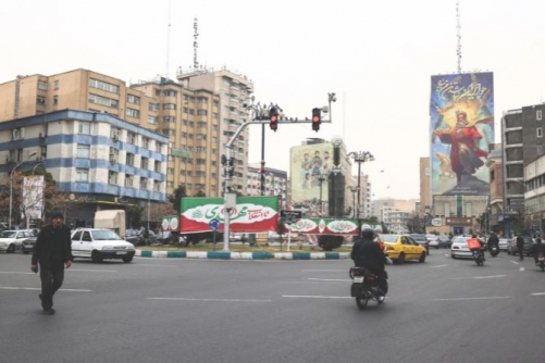 Trump signs order preparing for tariffs on Iran’s trade partners