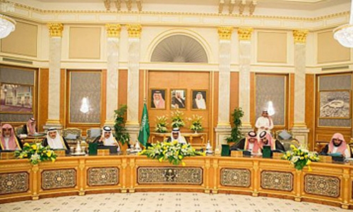 Saudi cabinet expresses full solidarity with Bahrain