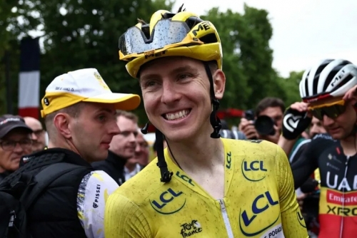 Rested Pogacar warms up for world championships in Canada 