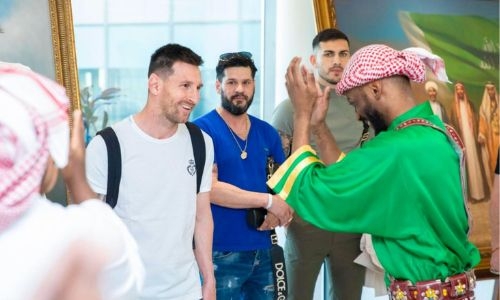 Lionel Messi lands in Jeddah as Saudi Arabia's new tourism ambassador Lionel Messi lands in Jeddah as Saudi Arabia's new tourism ambassador