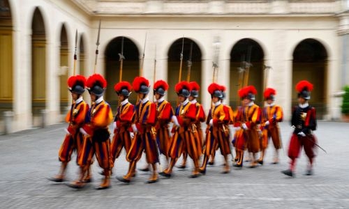 Vatican preparing for possibility of women Swiss Guards