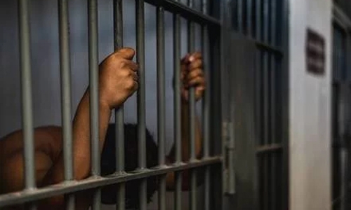Bahraini jailed for forging employee’s signature 