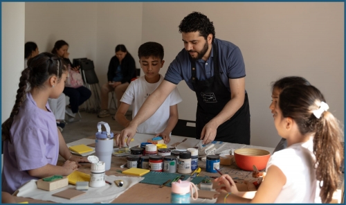 Creativity and Tradition at “Make a Gergaoon Bag” Workshop at Al Riwaq Art Space