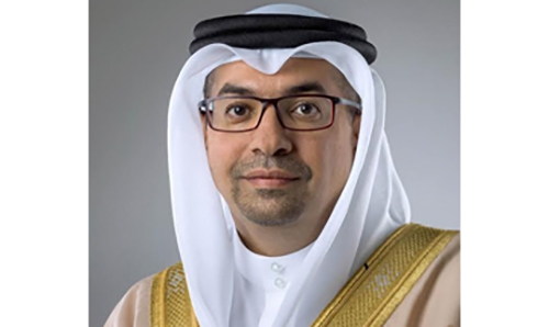 Information minister praises Radio Bahrain