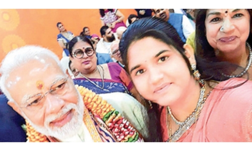 Schoolgirl clicks ‘dream selfies’ with Indian Prime Minister Modi 