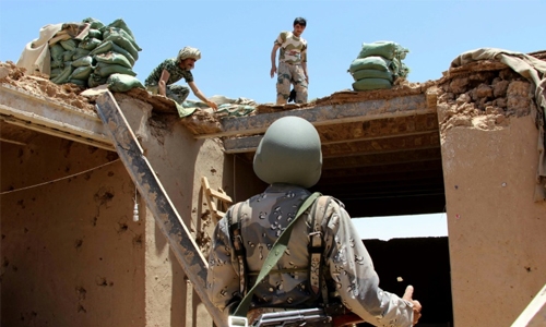 Three US soldiers killed in Afghan 'insider attack' Three US soldiers killed in Afghan 'insider attack'