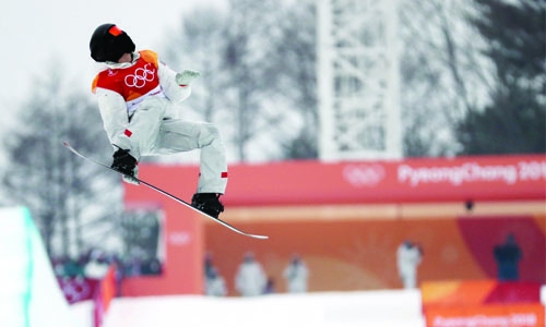 White bags historic third gold White bags historic third gold