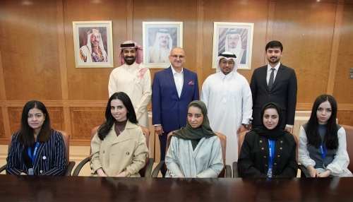 BisB’s CEO meets interns from Bahrain Bourse