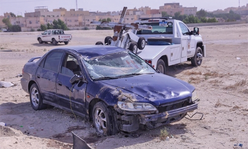 Bahraini driver hurt in Isa Town accident Bahraini driver hurt in Isa Town accident