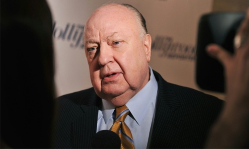 Fox News co-founder Roger Ailes dies at age 77