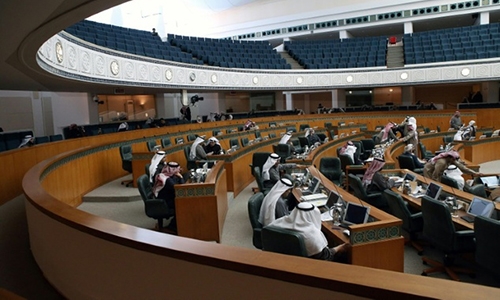 Kuwait MPs approve extra $10 billion for arms Kuwait MPs approve extra $10 billion for arms