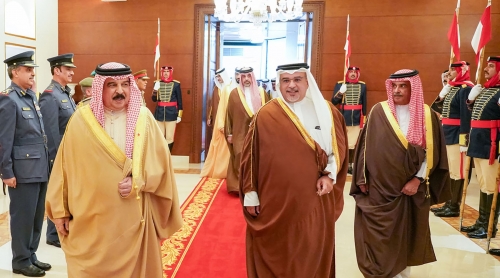 Bahrain King returns after talks in Egypt, France