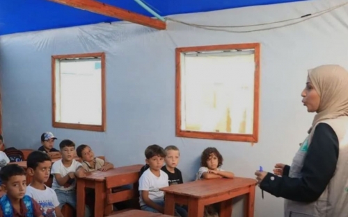 Makkah School Opens in Gaza as Students Begin New Academic Year Makkah School Opens in Gaza as Students Begin New Academic Year