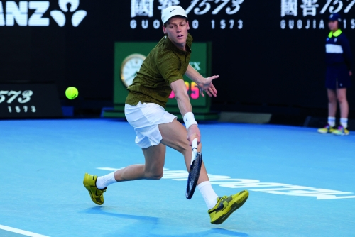 Sinner races on, ‘gross’ pie for Keys as heatwave hits Melbourne