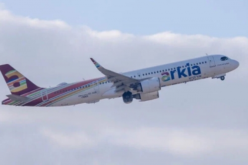 Arkia brings passengers home after flydubai attack Arkia brings passengers home after flydubai attack