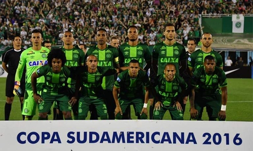 Sudamericana title given to plane crash team