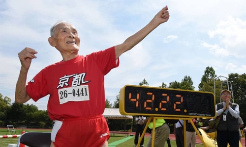 Japan’s sprinter Miyazaki ‘Golden Bolt’ dies at 108 Japan’s sprinter Miyazaki ‘Golden Bolt’ dies at 108