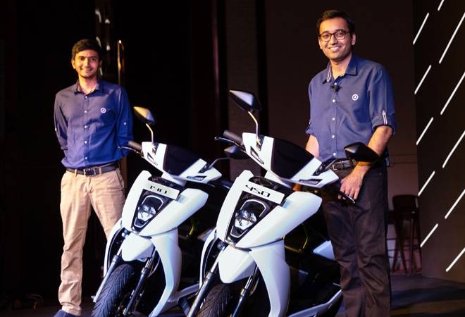 Flipkart founder’s firm unveils electric scooters Flipkart founder’s firm unveils electric scooters