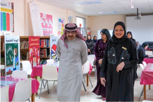 Education Minister Reviews Remote Learning in Schools Education Minister Reviews Remote Learning in Schools