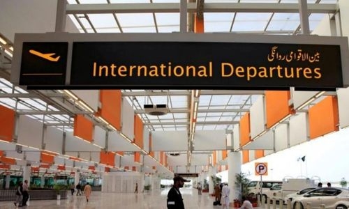 All international travellers must declare currency, says Pakistan aviation authority
