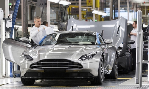 UK car output slumps on China slowdown, Brexit UK car output slumps on China slowdown, Brexit