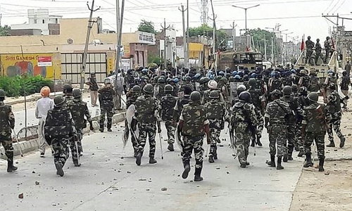 Followers of convicted Indian guru end impasse with army