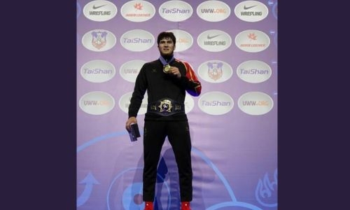 Bahraini wrestler Akhmed Tazhudinov crowned world champion!
