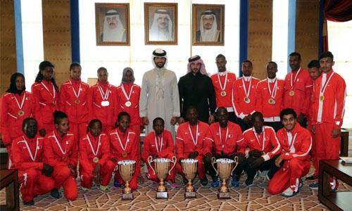 Shaikh Nasser receives Asian Cross Country Championship winners