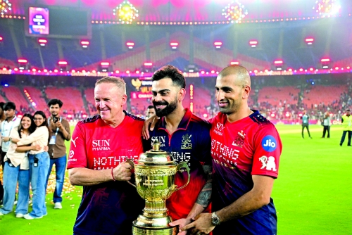 Kohli dubbed ‘heartbeat’ of IPL champions in coach Flower tribute Kohli dubbed ‘heartbeat’ of IPL champions in coach Flower tribute