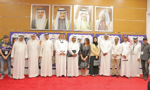 Bahraini actress Shafeeqa visits Theatre Fest