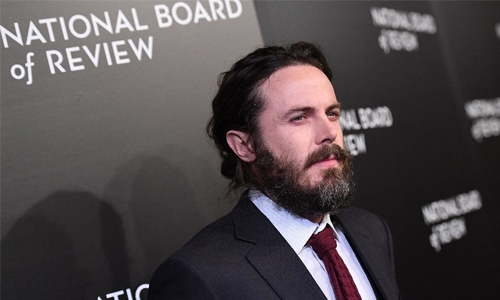 Casey Affleck wins Golden Globe for 'Manchester by the Sea' Casey Affleck wins Golden Globe for 'Manchester by the Sea'