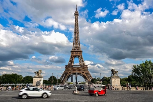 Eiffel Tower shut after staff protest over sidelining of women